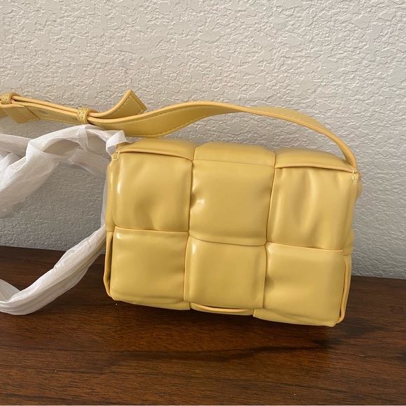 Puffy Patent Leather Yellow Intrecciato Cassette Bag Weave Crossbody B6 - Picture 4 of 12